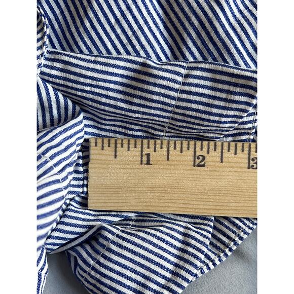 Armani exchange, blue, and white pin, striped scalloped shorts size‎ large ￼ - Picture 6 of 7